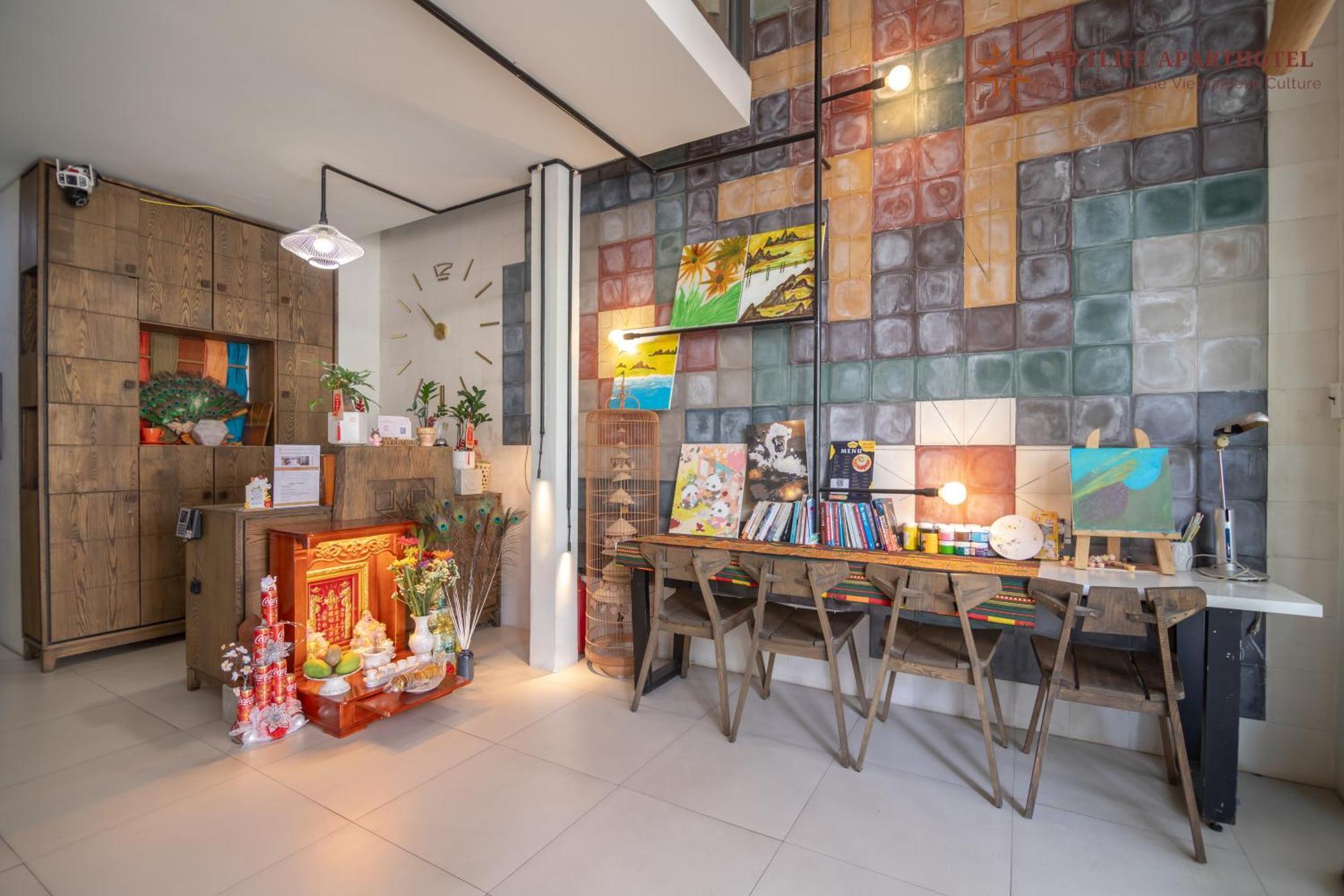 Viet Life & - Free Conference & Cinema Hotel 3*